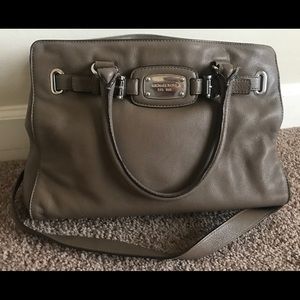 Michael Kors Purse w/ Matching Wallet
